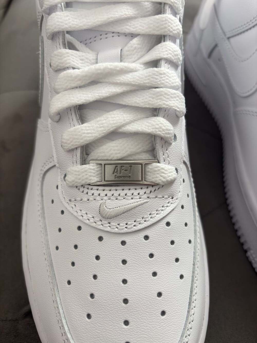Nike Air Force 1 Low x Supreme 'Box Logo - White' (CU9225-100) - Picture 4 of 8